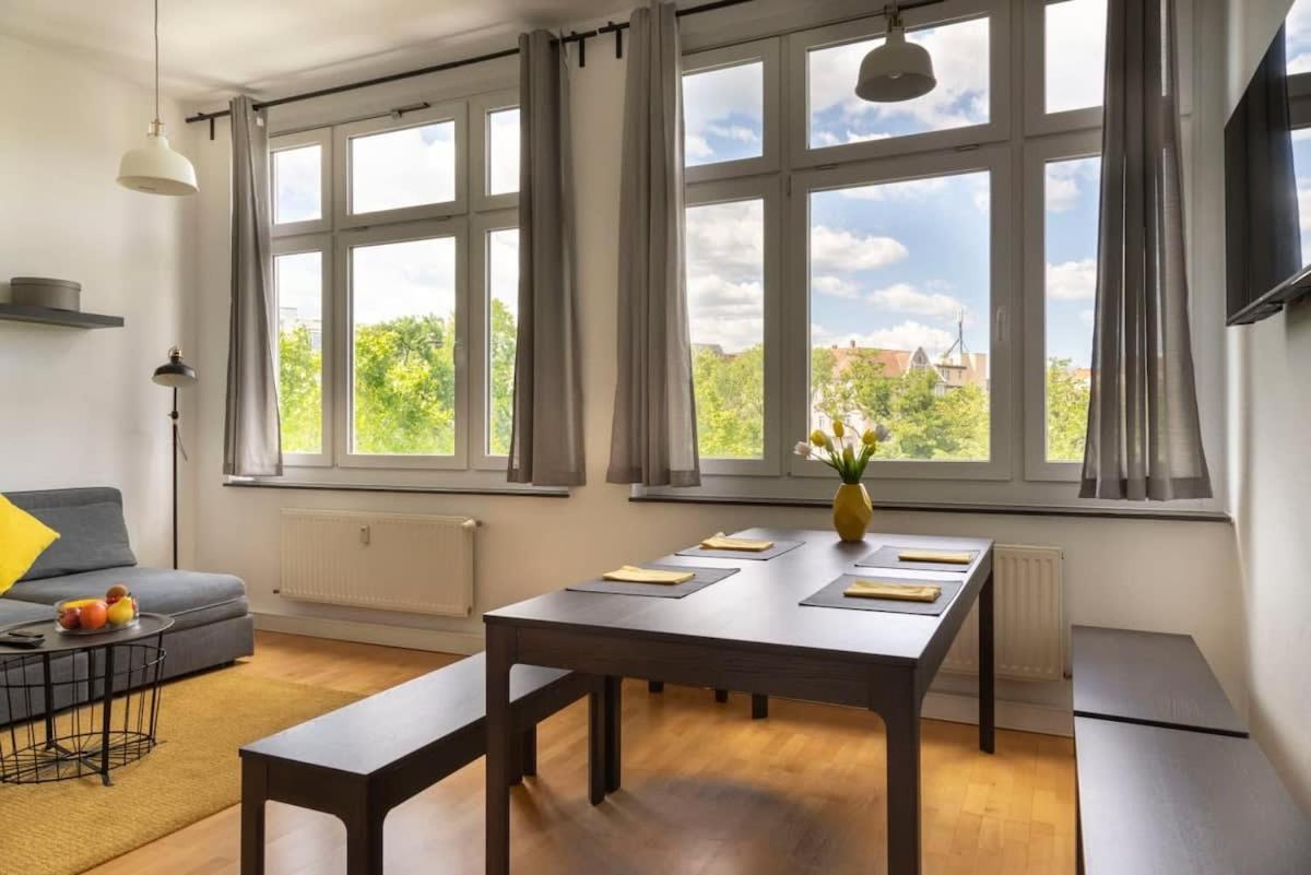 Central Big Apartment Self Checkin Berlin Bagian luar foto