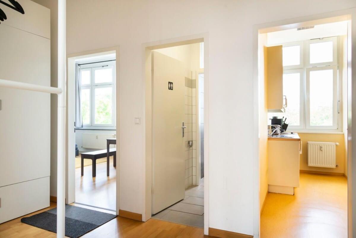 Central Big Apartment Self Checkin Berlin Bagian luar foto