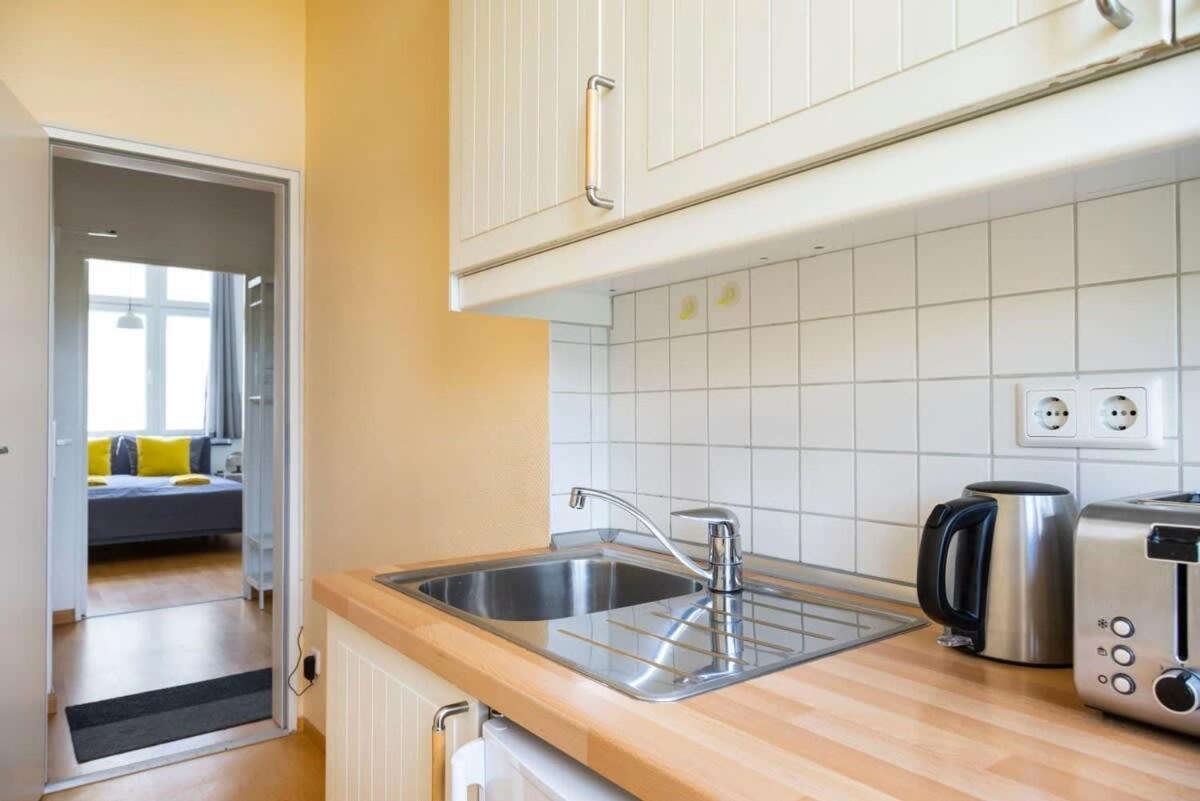 Central Big Apartment Self Checkin Berlin Bagian luar foto